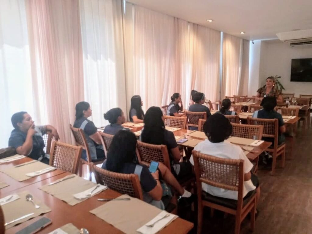 Ação do Beach Park com colaboradores