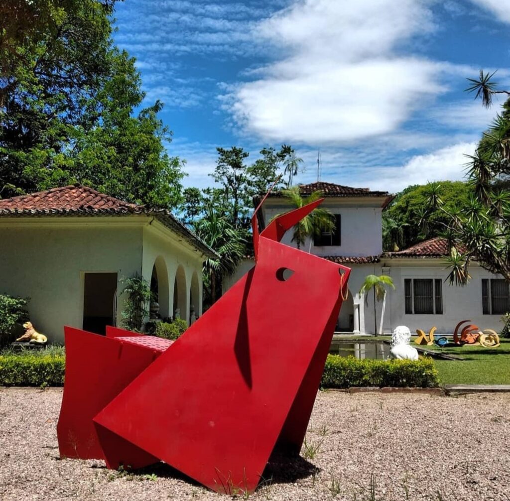 Exposição Megabichos, da Caixa Cultural