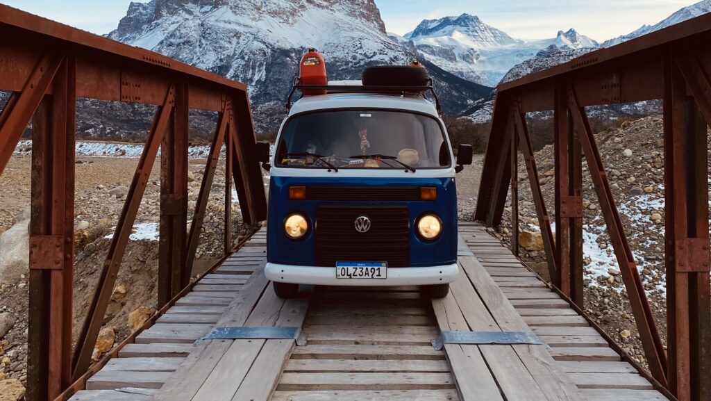 Kombi que artistas circenses utilizaram para viajar