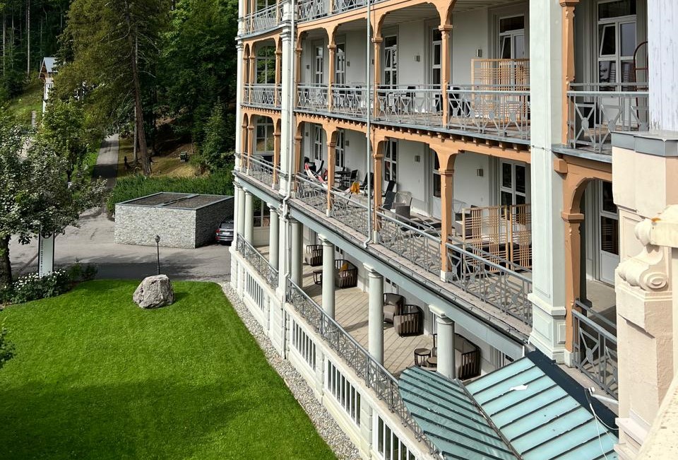 Hola International tem parcerias com instituições de ensino da Suíça