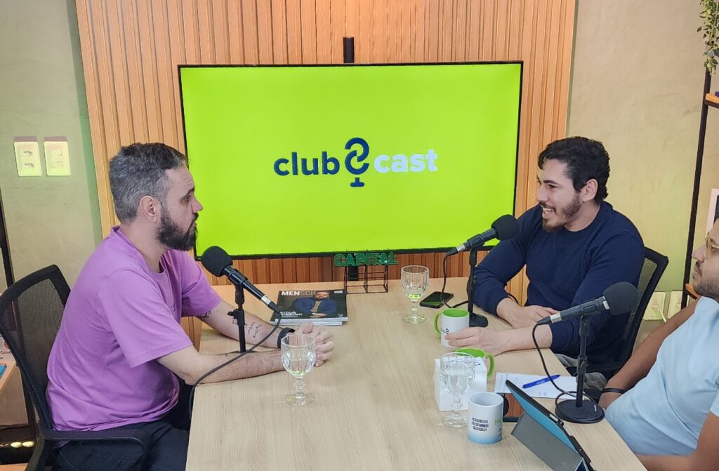 Empresário Vitor Ribeiro no podcast ClubCast