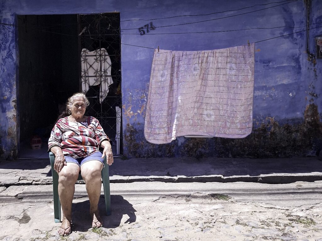 Foto: Emrah Kartal e alunos do projeto